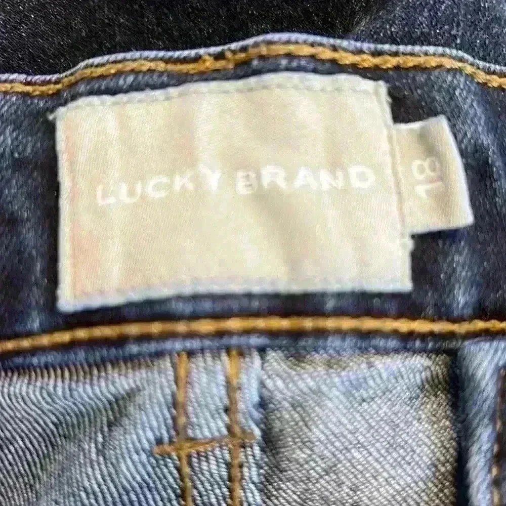 Lucky Brand Jeans Boys 18 Blue Straight Leg Med Wash 5-Pocket - Picture 6 of 12